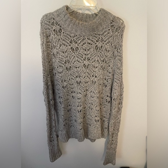 AEO Sweater Large - Picture 1 of 7